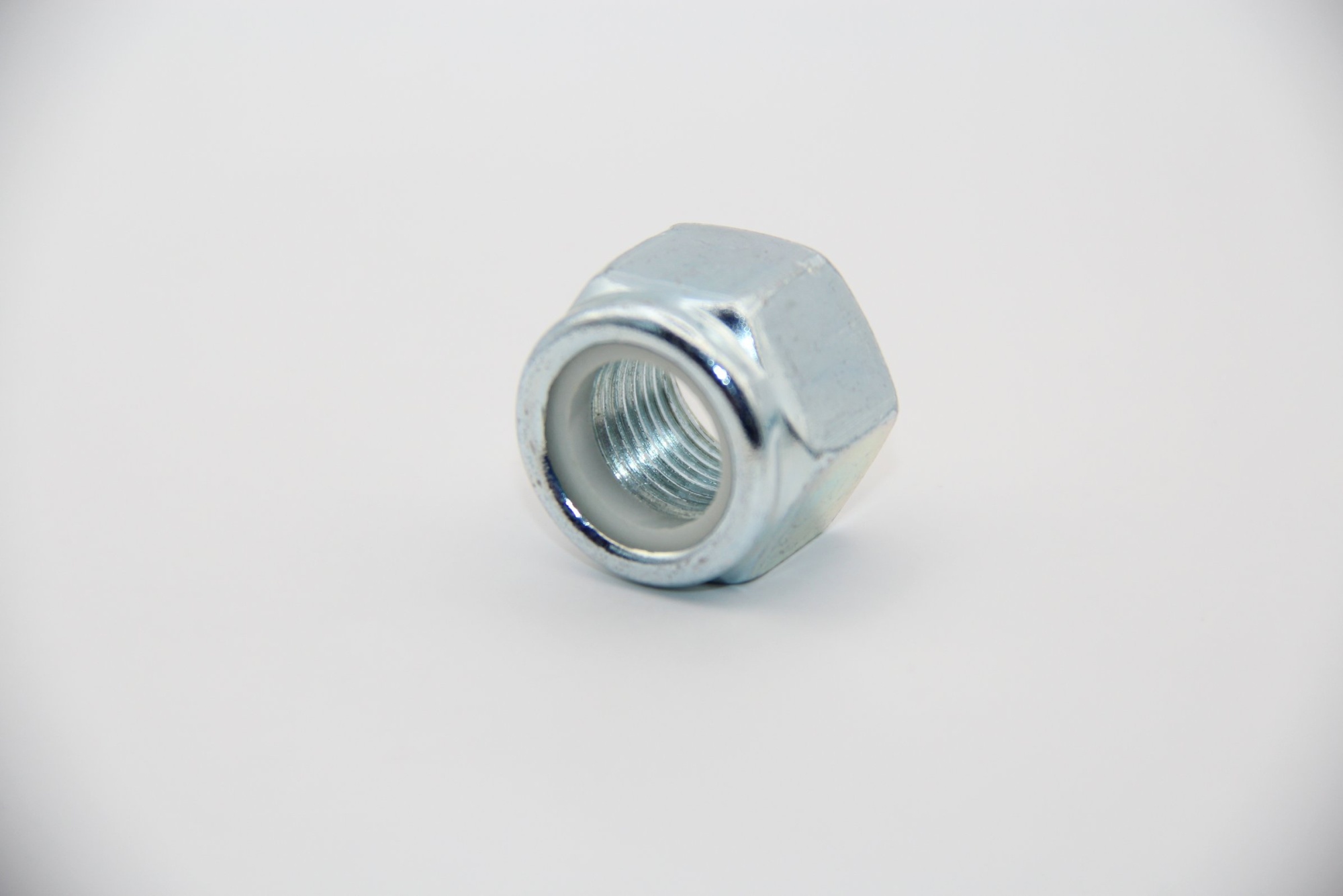 Гайка хвостовика редуктора М16х1.5 ВАЗ 2121, 2123 10 шт.